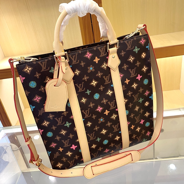 ルイヴィトンバッグ内部構造